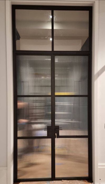 Декоративные Зеркала и Стёкла,Душевые,Стекло для Мебели и Интерьера