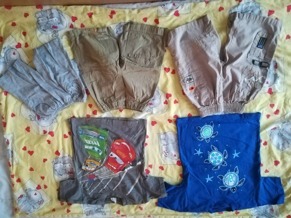 Много дрехи за 4г дете