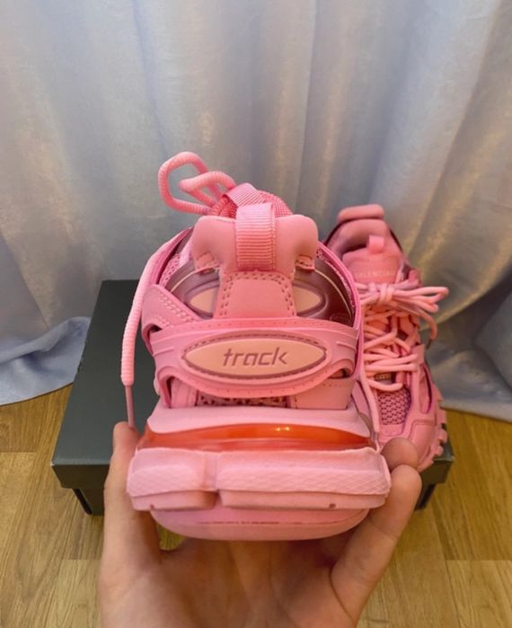 Balenciaga track
