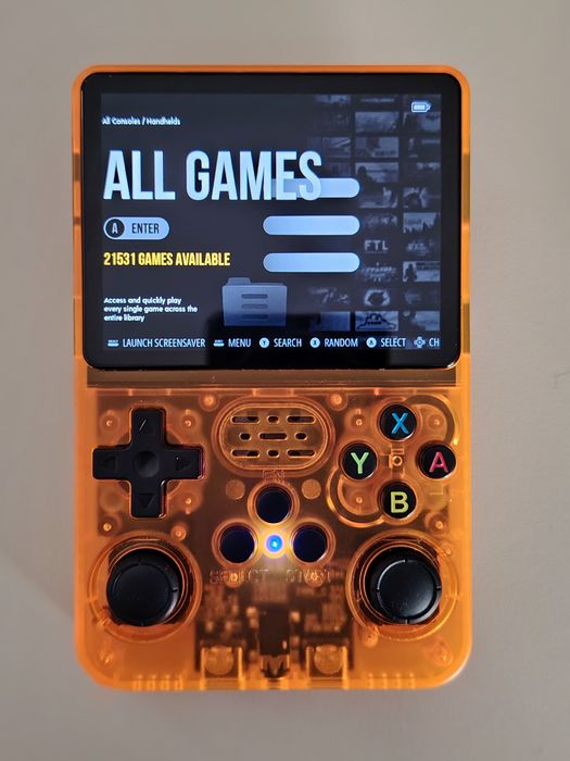 Consola gaming portabila | R36S | 21.000 jocuri | Conditie impecabila