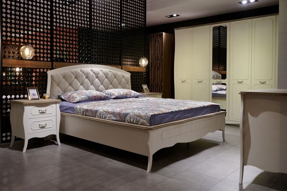 Продам спальный гарнитур