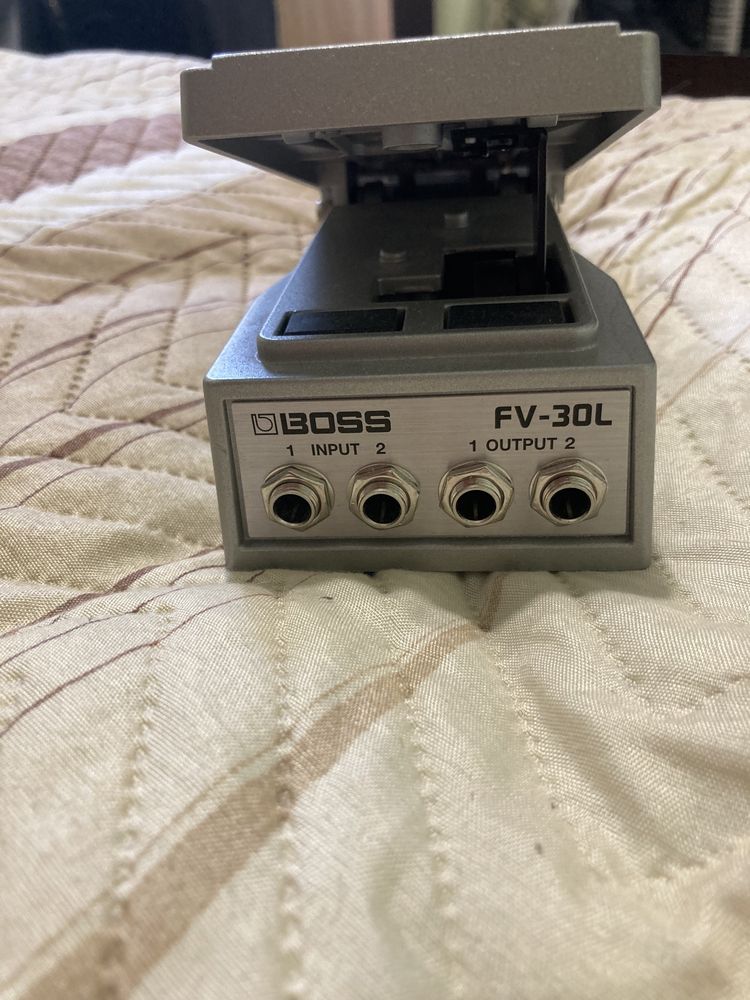 Volume pedal Boss FV-30L