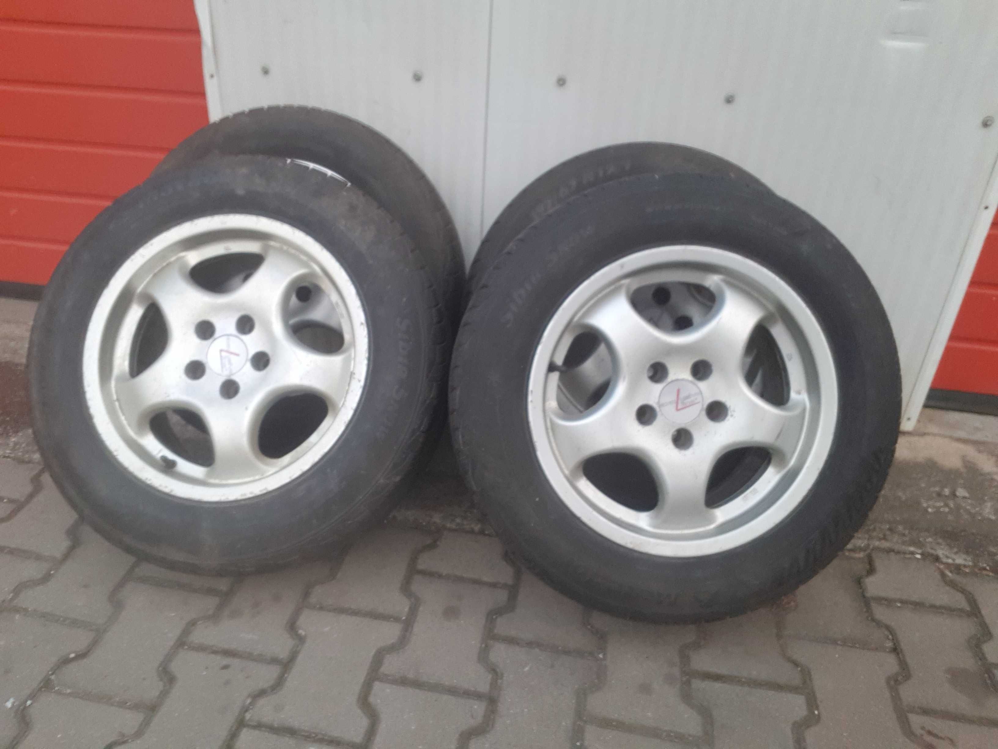 Vand 2 jante roti 5x100 r15 cu/fara anvelope 195/65r15 - golf 4 IV 15"