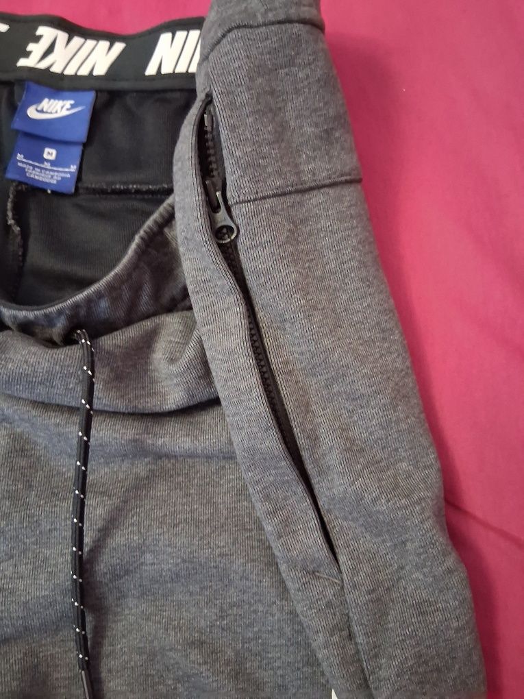 Мъжко долнище Nike AV15