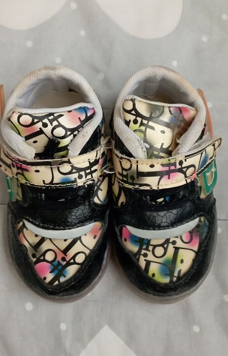 Кроссовки детские 21 размер