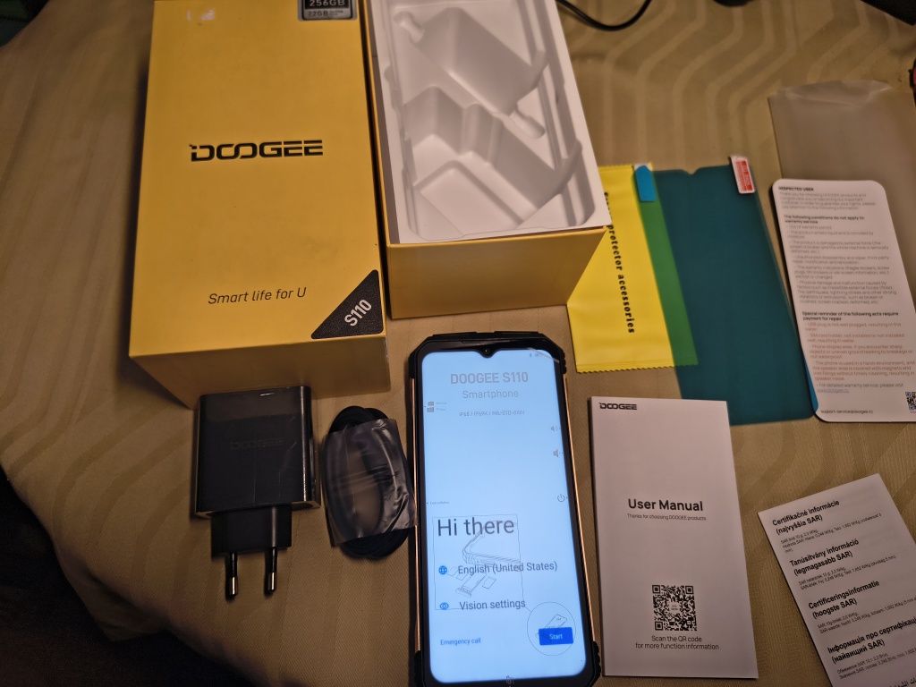 Здрав смартфон DOOGEE S110, 22GB RAM + 256GB ROM, 10800mAh, 66W бързо