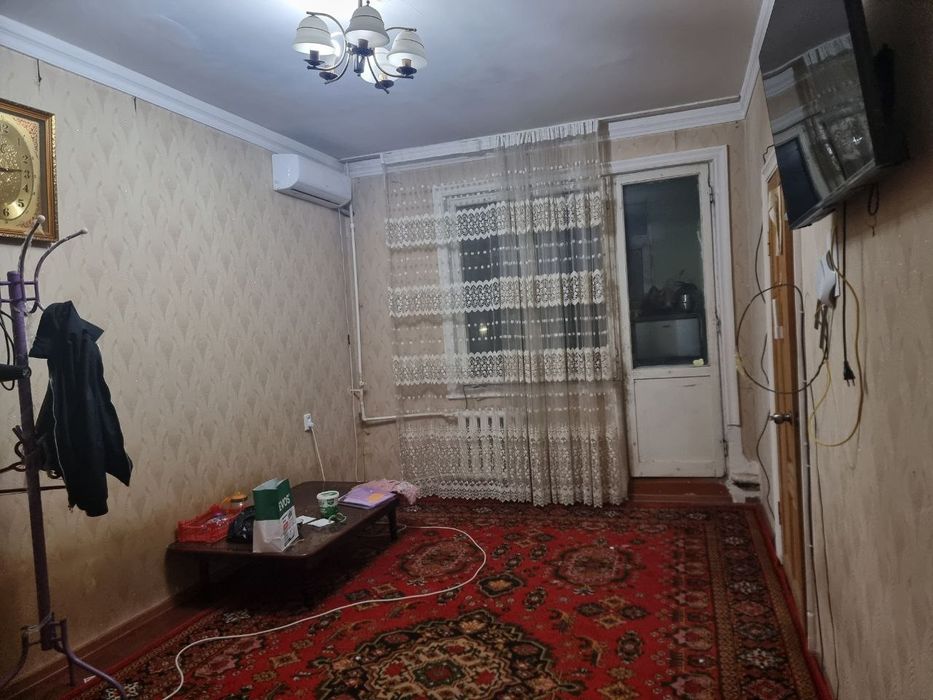 Сдаётся квартира на Чиланзаре 11квартале 1*2 комнатную 300 у. е семье