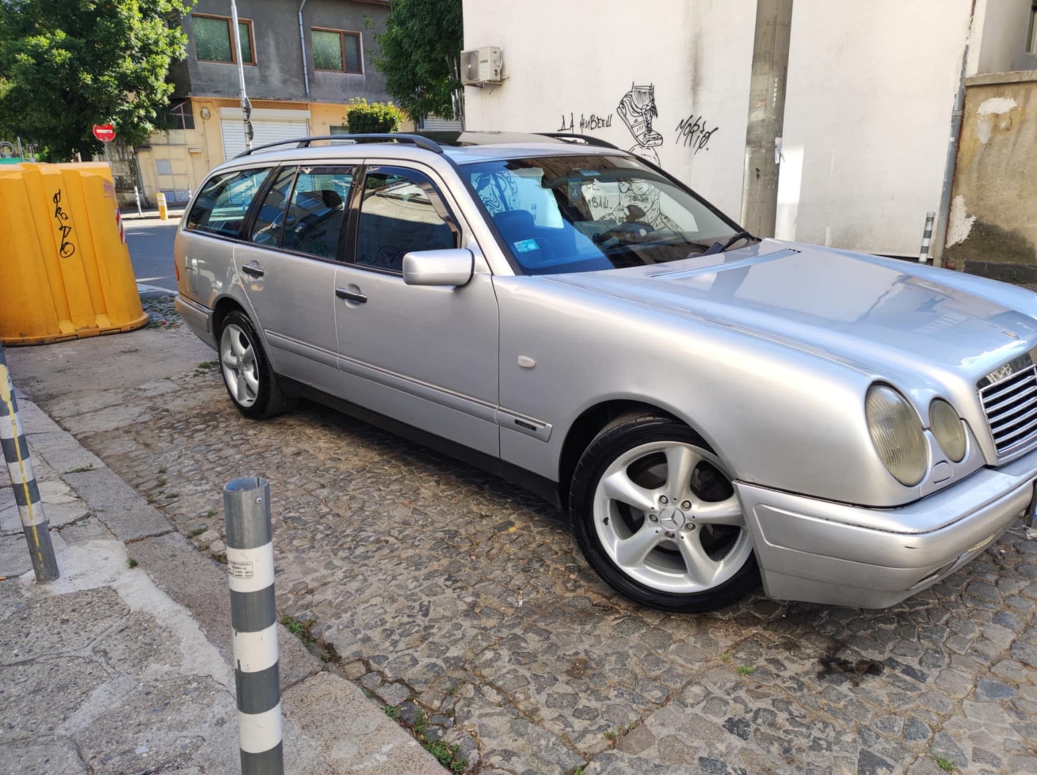 Mercedes-benz E-class W210 avant-garde