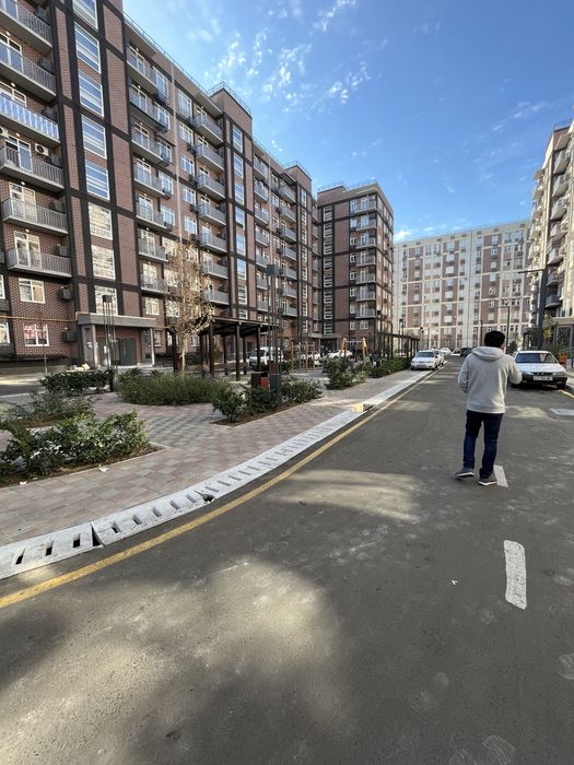 Продаётся 1 комнатная квартира на 5 этаже в ЖК Ассалом Сохил