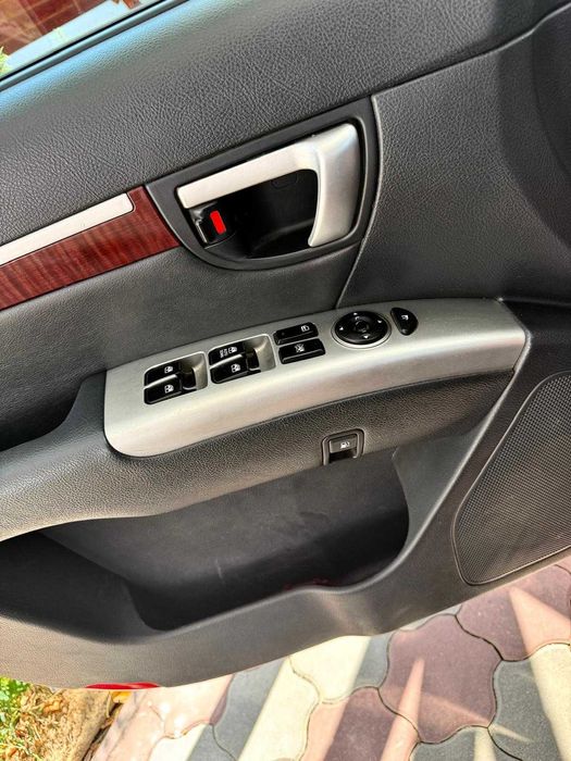 Hyundai Santa Fe Luxury/ Tractiune 4x4 si 2x4 /155 Cai/Piele neagra