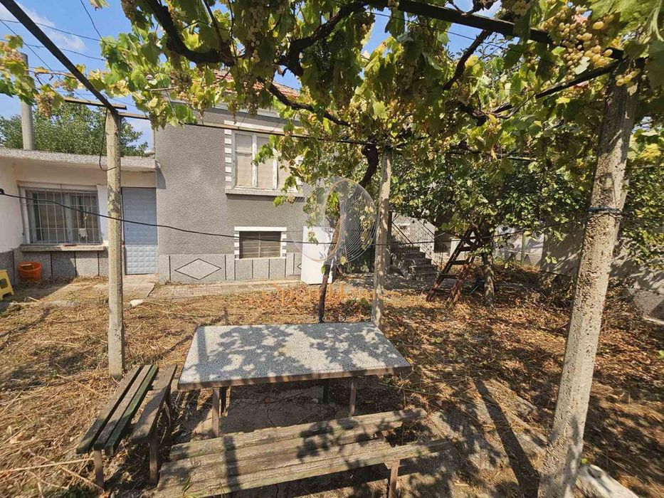 Продава се Къща в с. Зелениково, Област Пловдив - 140 кв.м за 268 €/кв.м - Снимка #1