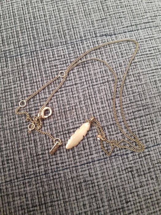 Accesorise Бижута от Англия