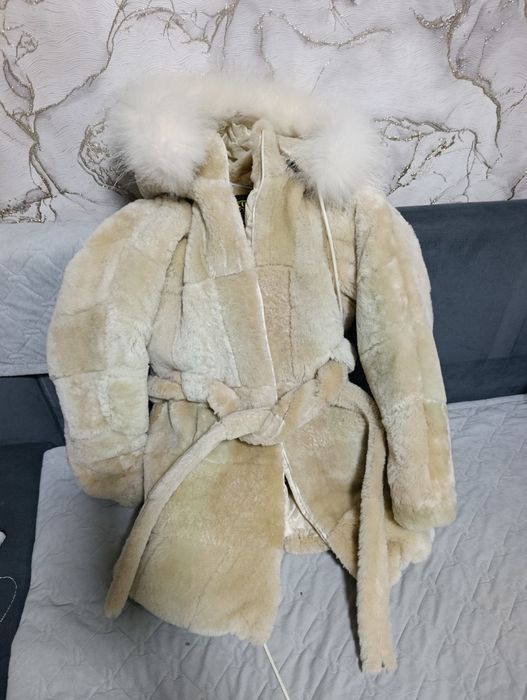 Продам шубу б/у детскую