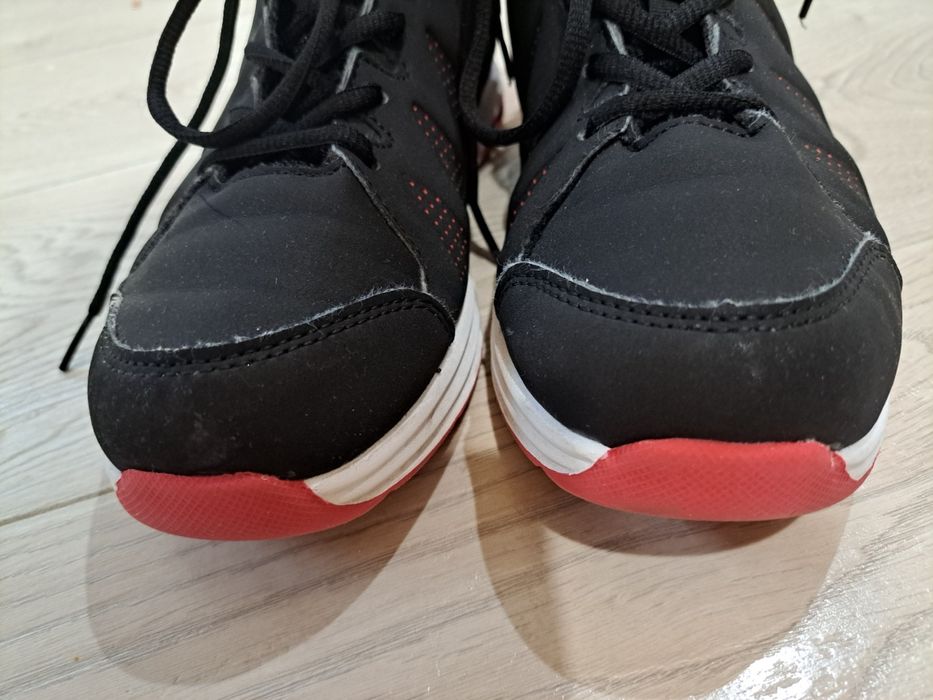 Нови маратонки Champion