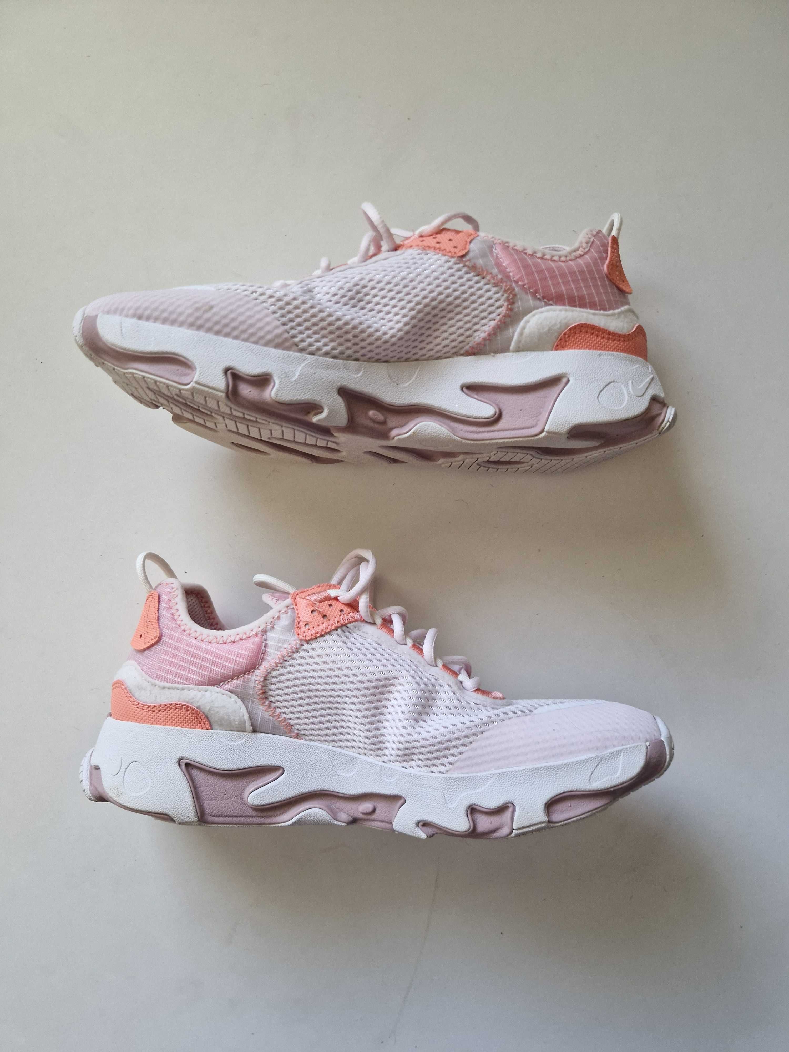 Nike React Live оригинални маратонки