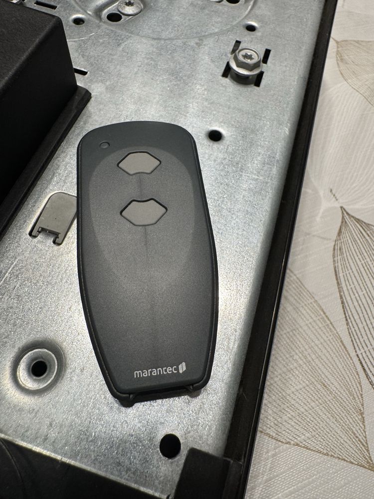 Мотор за гаражна врата Marantec Comfort 280