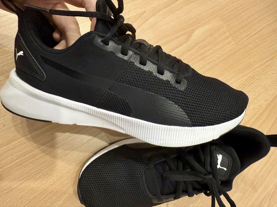 Adidasi sport Puma baieti marime 36 aproape noi