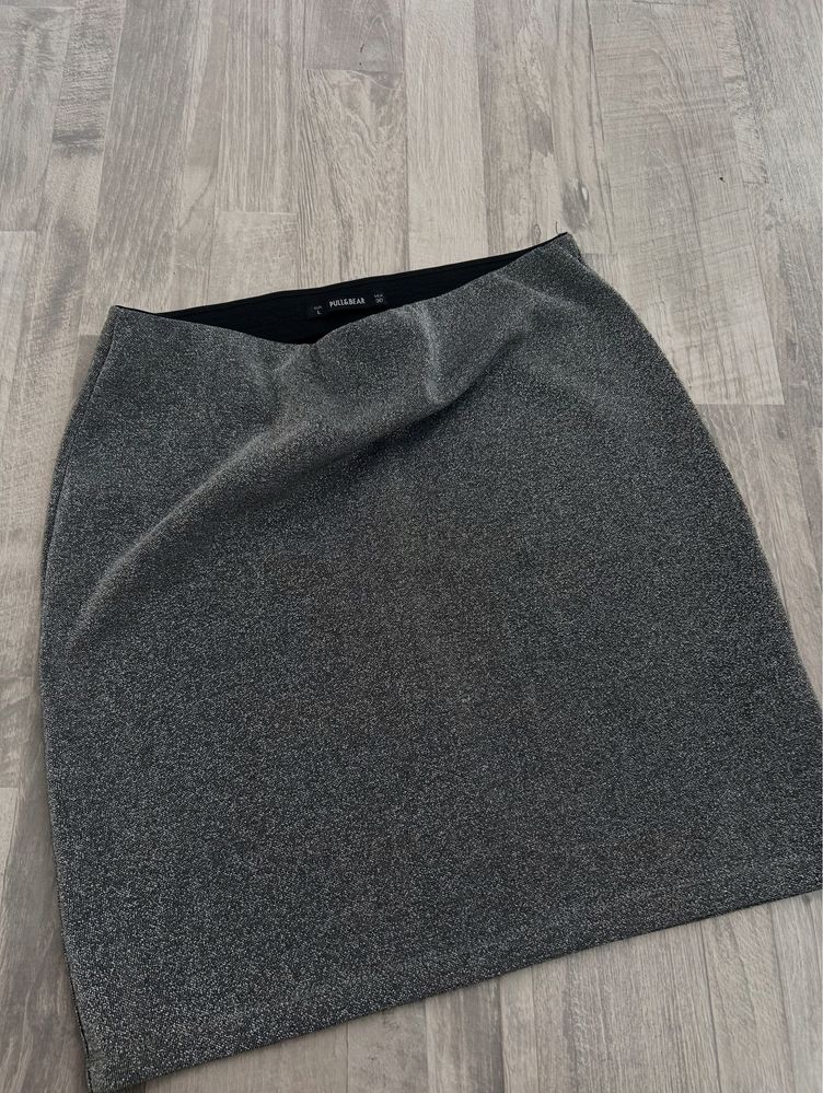 Пола и топ Pull&Bear