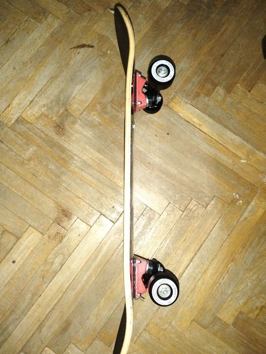Vând skateboard xspot