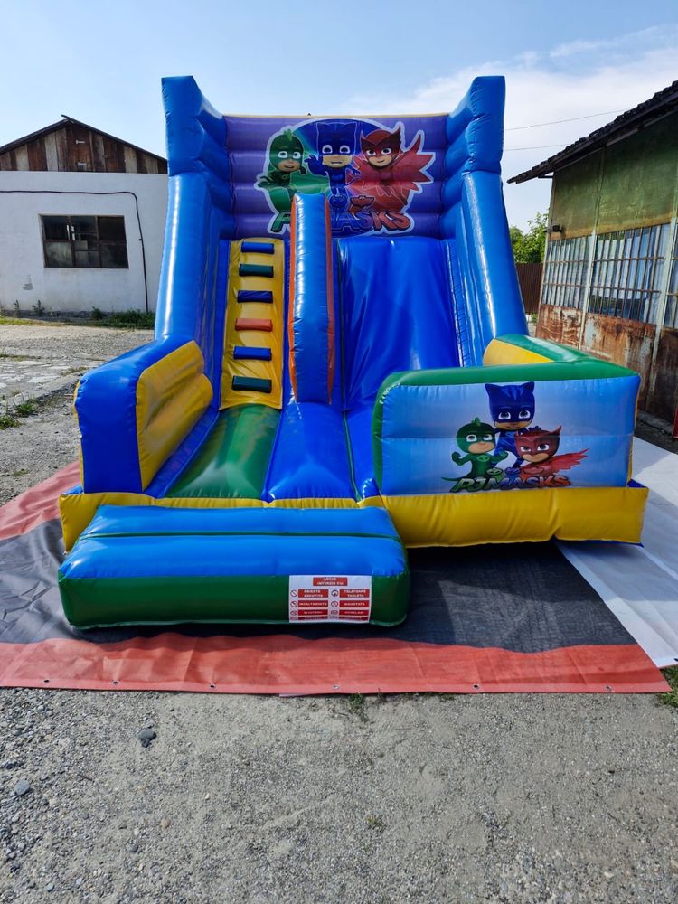 Tobogan si loc de joaca gonflabil de inchiriat