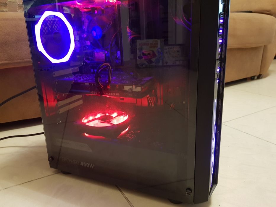 Carcasa atx cu banda led si ventilatoare cu lumini leduri pentru PC
