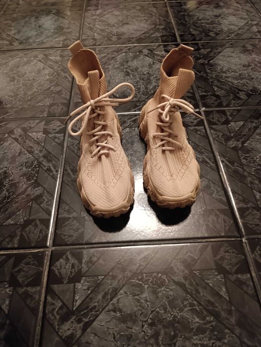 Боти тип маратонка