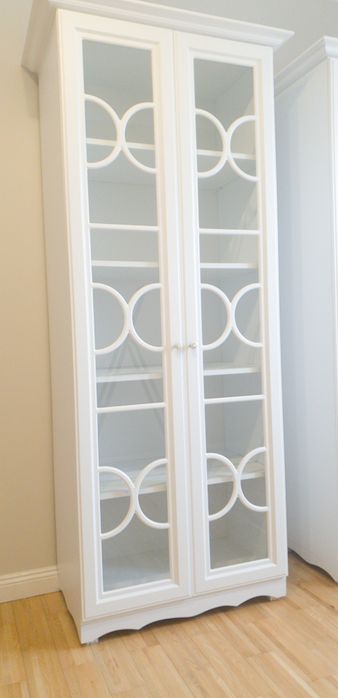 SET 2 VITRINE si o comodă