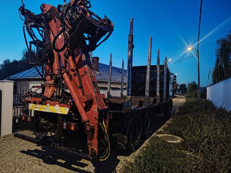 Camion forestier Scania