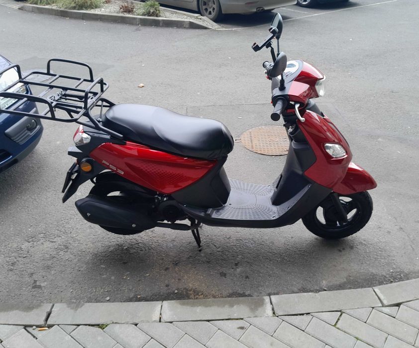 Scuter benzina 49cc