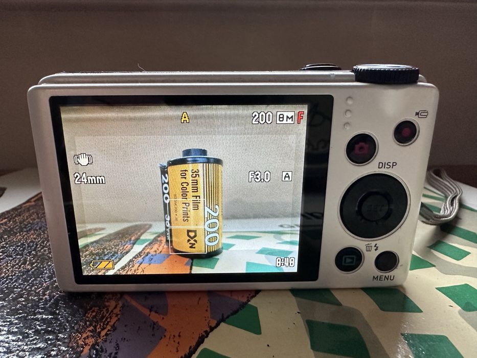 CASIO EXILIM EX-ZR100 Digital Compact Camera retro