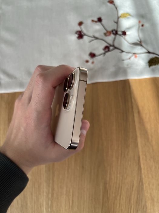 IPhone 16 Pro Max 512GB 100% капацитет на бетарията с гаранция 1г.