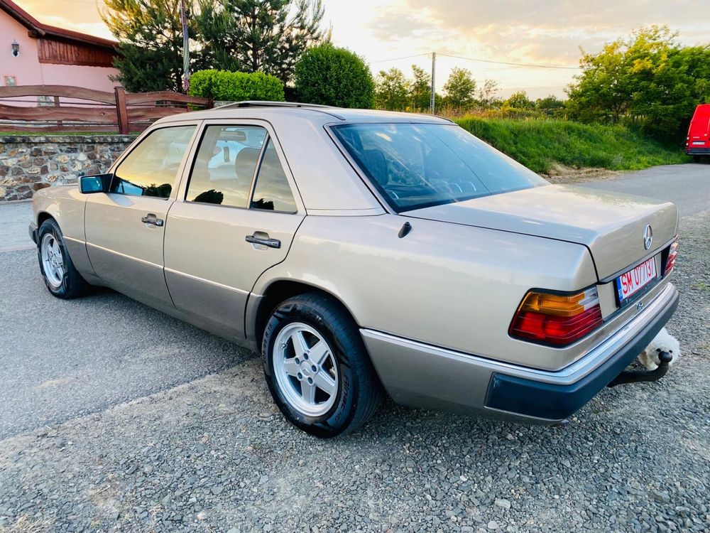 Mercedes Benz 2.5 diesel An 1990 vehicul istoric