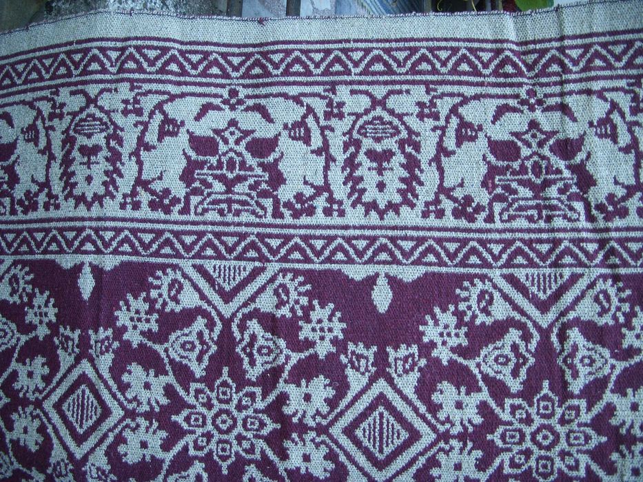 Жакардови, вълнени килими
