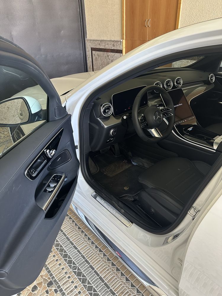 Srochno Mercedes benz c350eL кузов w206