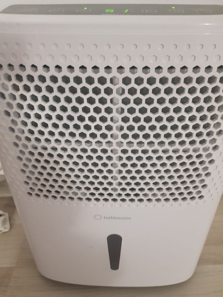 Dezumidificator de aer Turbionaire Smart 12, 12 L/24h, Panou de contro