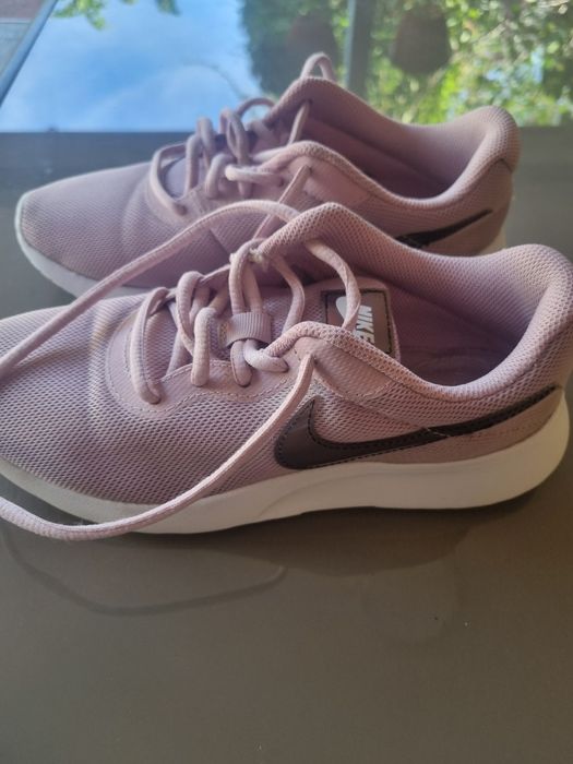 Adidasi originali adidas si nike