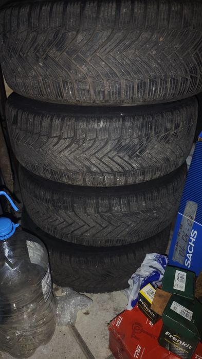 Зимни гуми 215/55/17