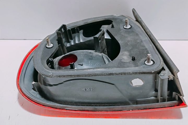 Stop  tripla dreapta  1M5945096B Seat Toledo a 2-a generatie