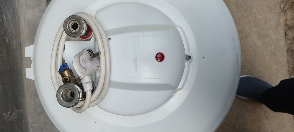 Ariston 80lt  Ukraina