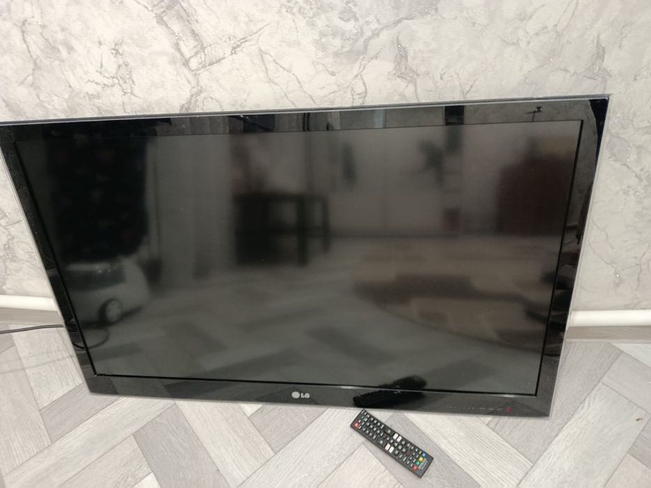 Продам Телевизор LG диагональ 108смь