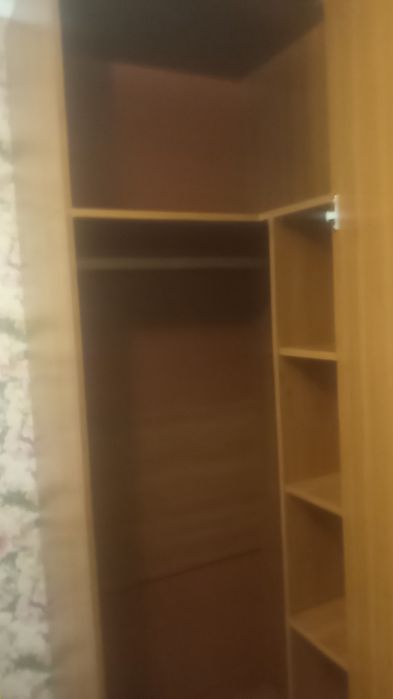 Угловой шкаф для одежды