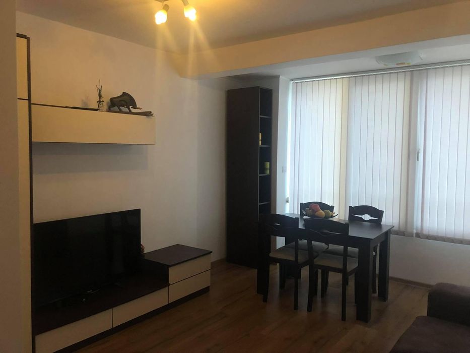 Дава се под наем Двустаен апартамент в Бургас, Лазур - 80 кв.м за 459 € - Снимка #1