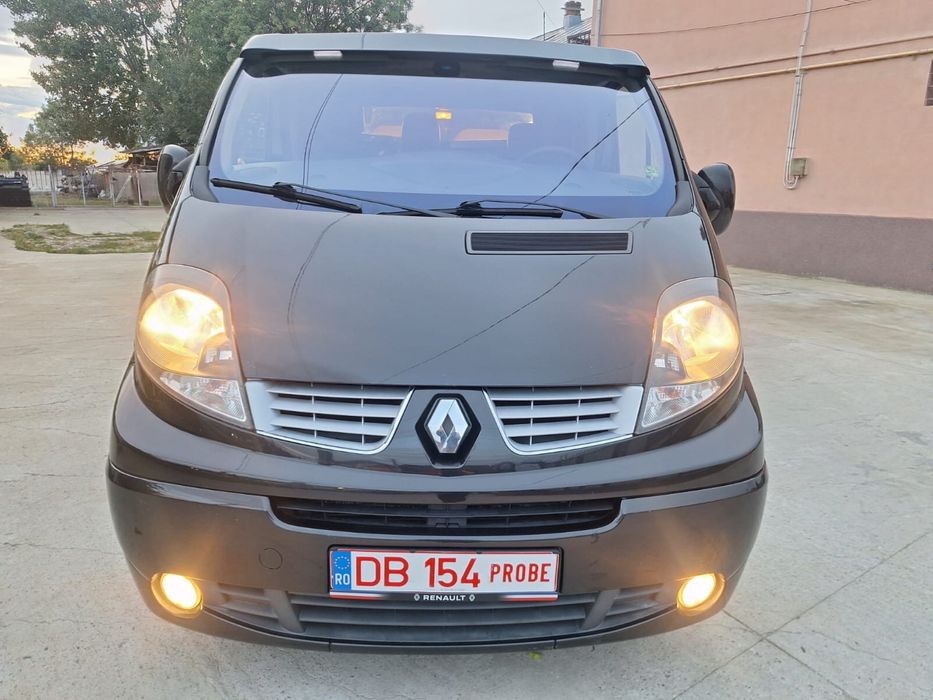 Renault Trafic Black Edition