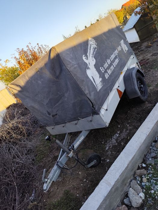 Remorcă auto 750 kg.