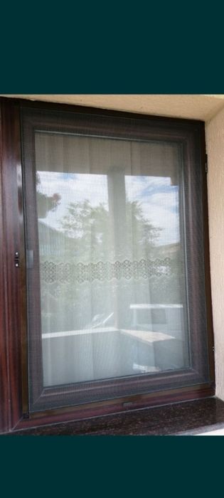 Reparații geamuri și uși termopan. Plase insecte.