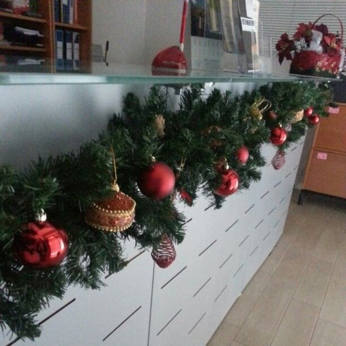 Хвойная ветка Гирлянда из Ёлок