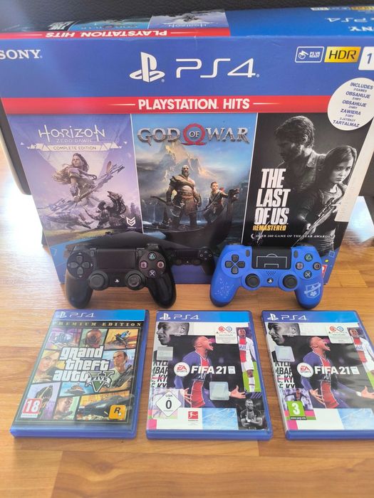 PS4 Slim 1 TB с два джойстика