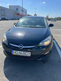 Opel Astra J Sedan