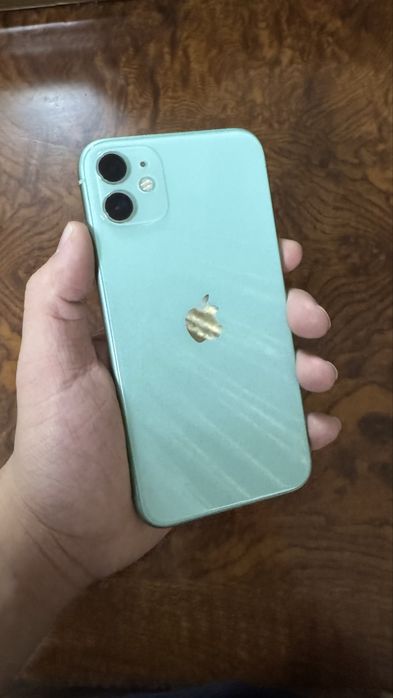 Айфон 11 64 гб в отличном состояниии