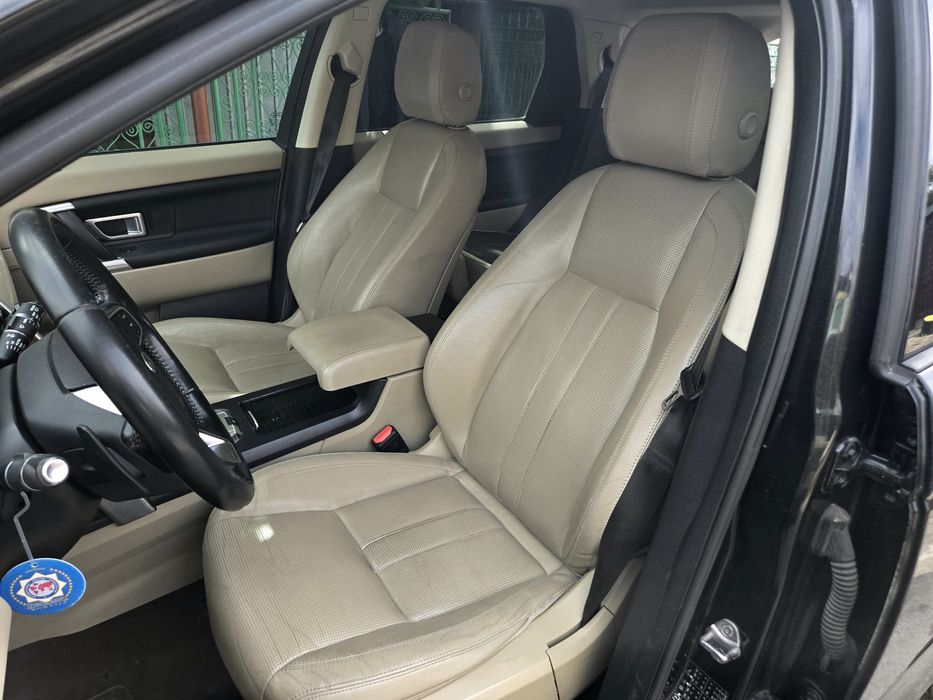 Land Rover Discovery Sport 7 locuri  - Range Rover